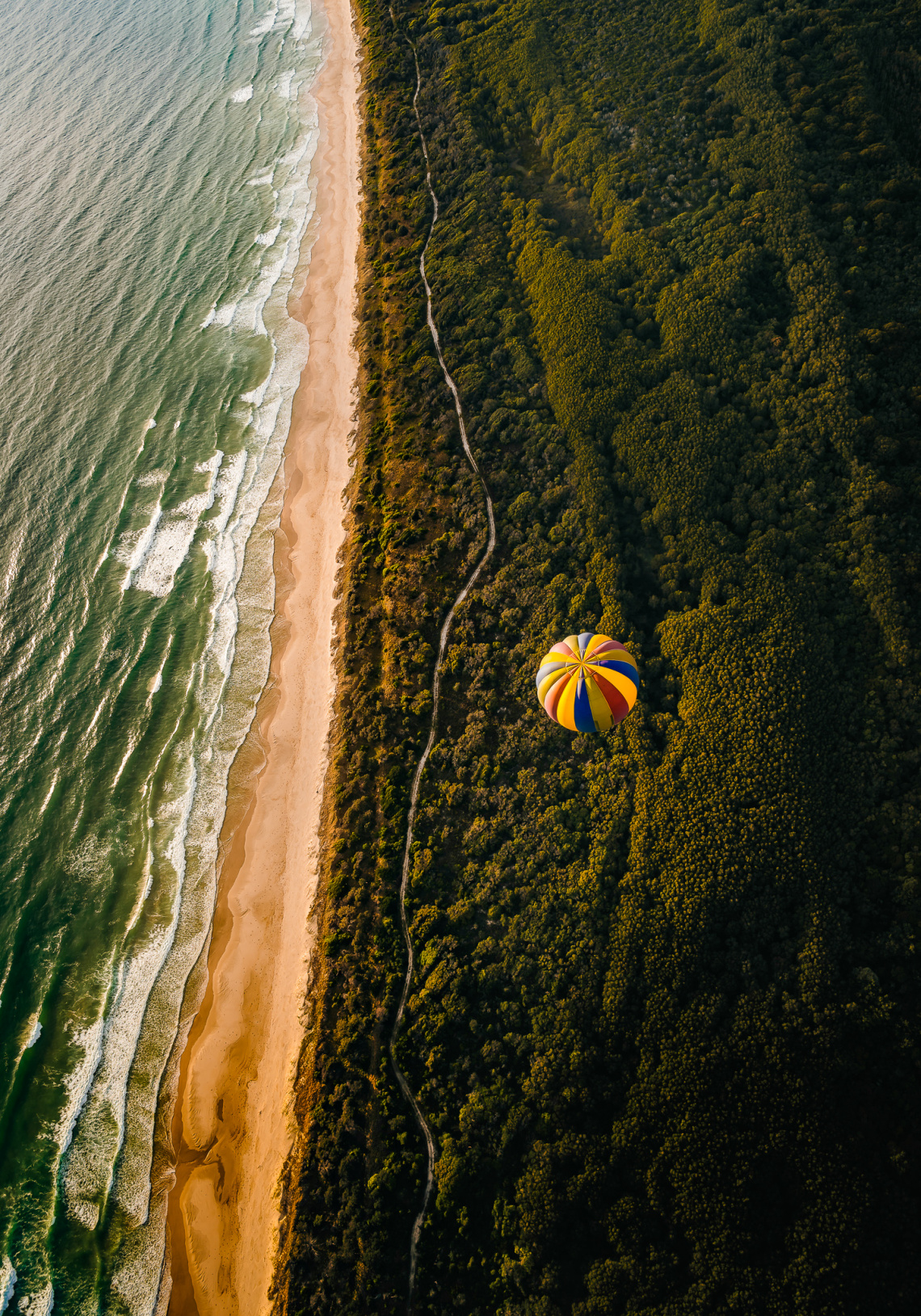 Byron Bay Ballooning flight over the beach